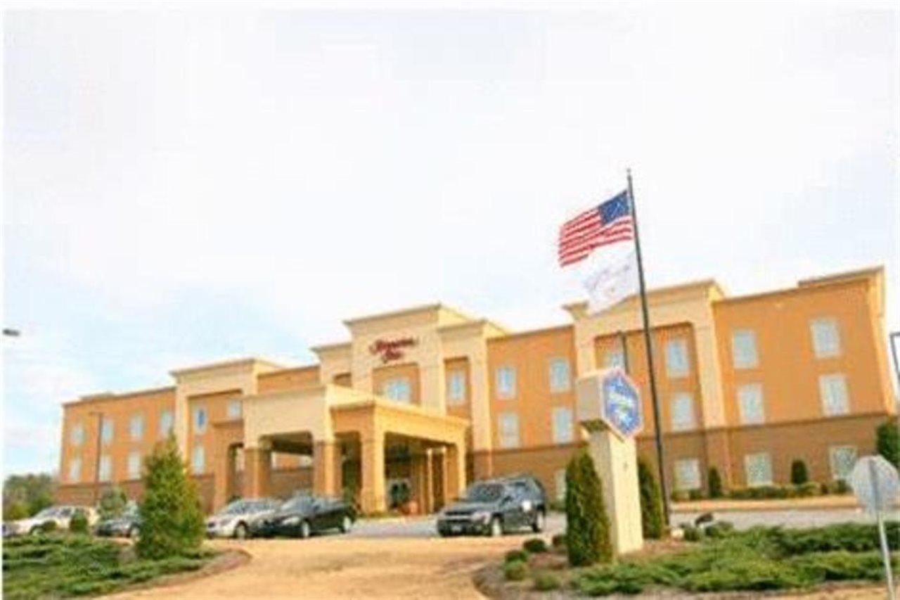 Hampton Inn Ізлі Екстер'єр фото