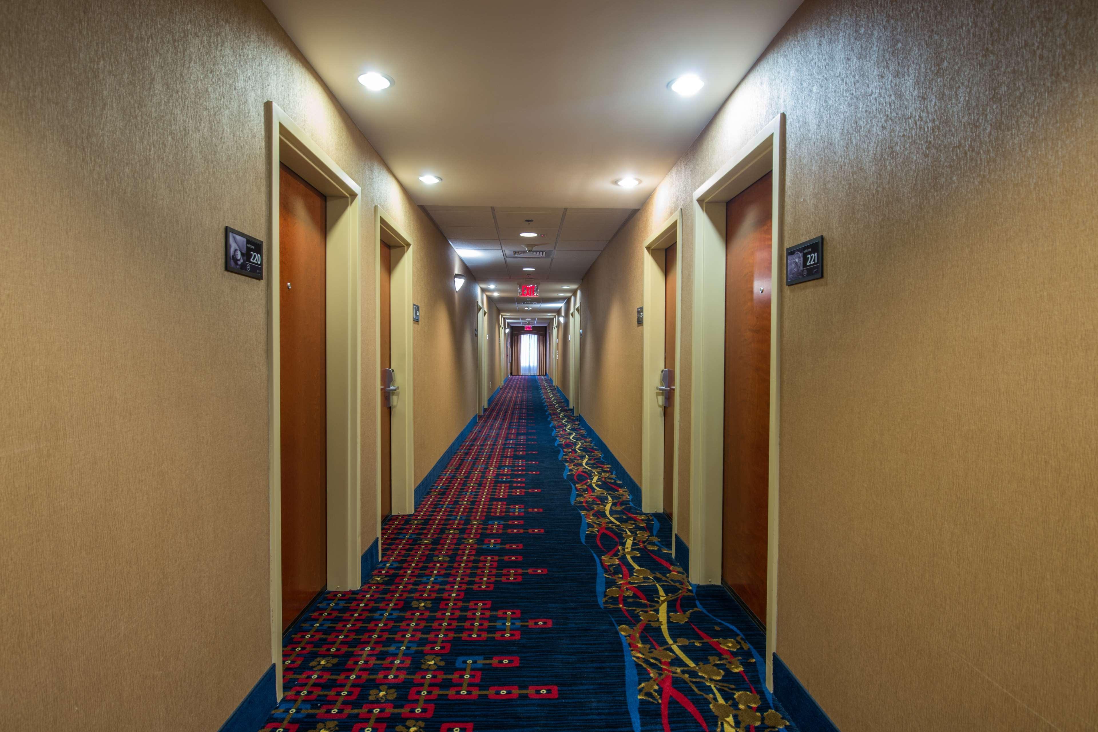 Hampton Inn Ізлі Екстер'єр фото