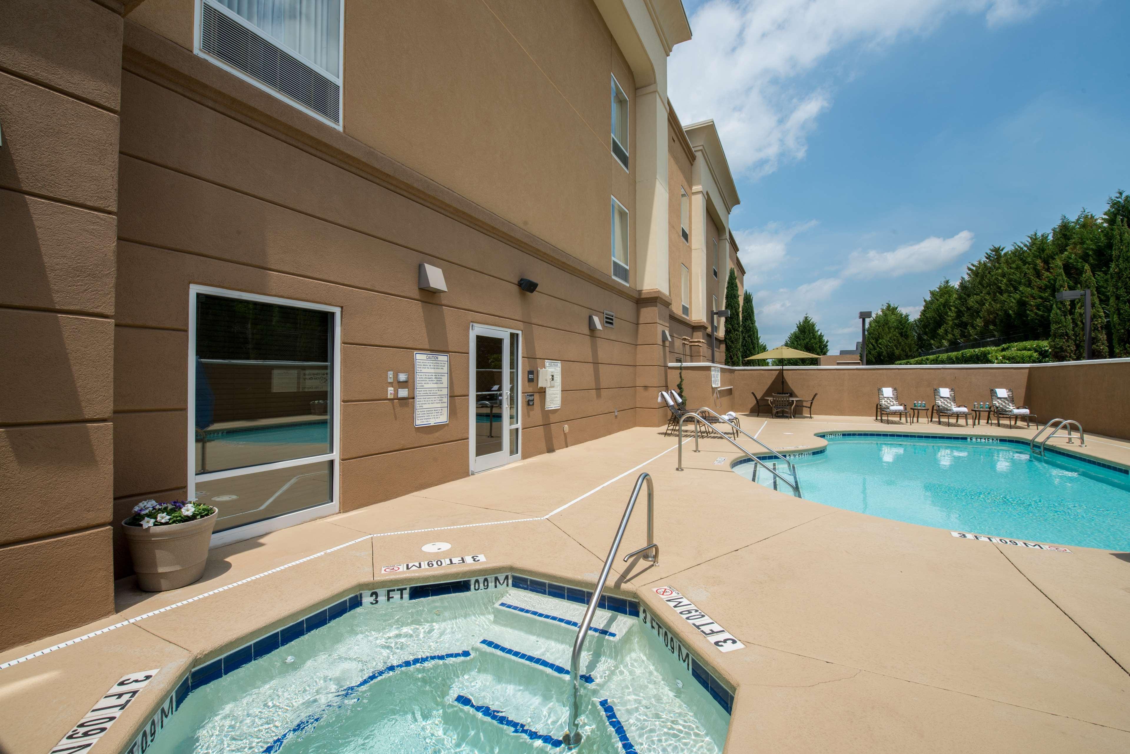 Hampton Inn Ізлі Екстер'єр фото