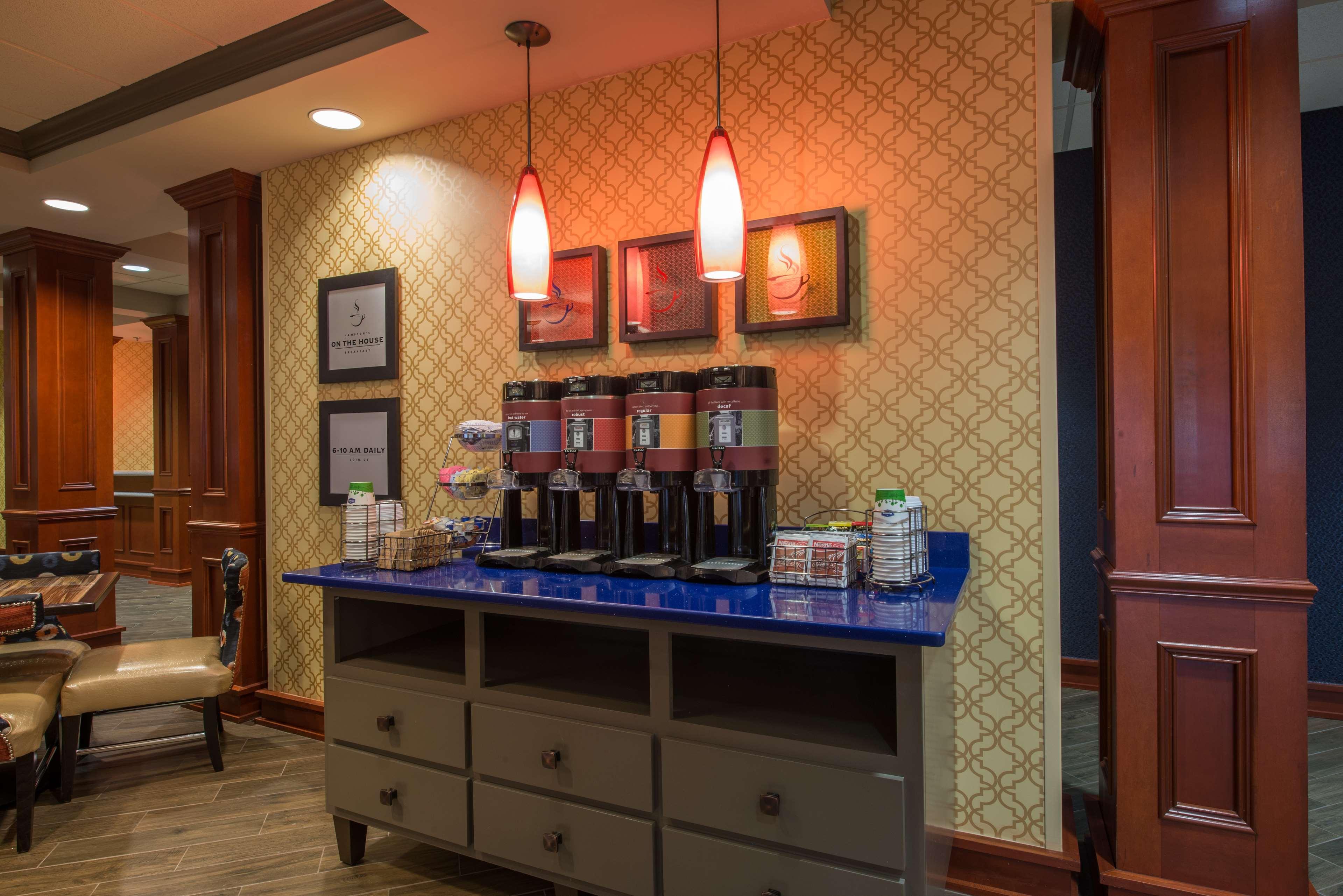 Hampton Inn Ізлі Екстер'єр фото