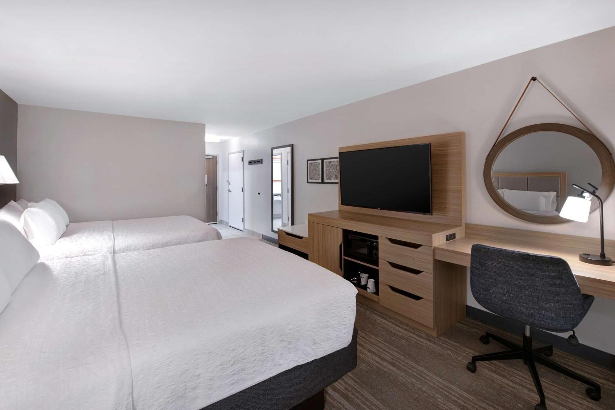 Hampton Inn Ізлі Екстер'єр фото