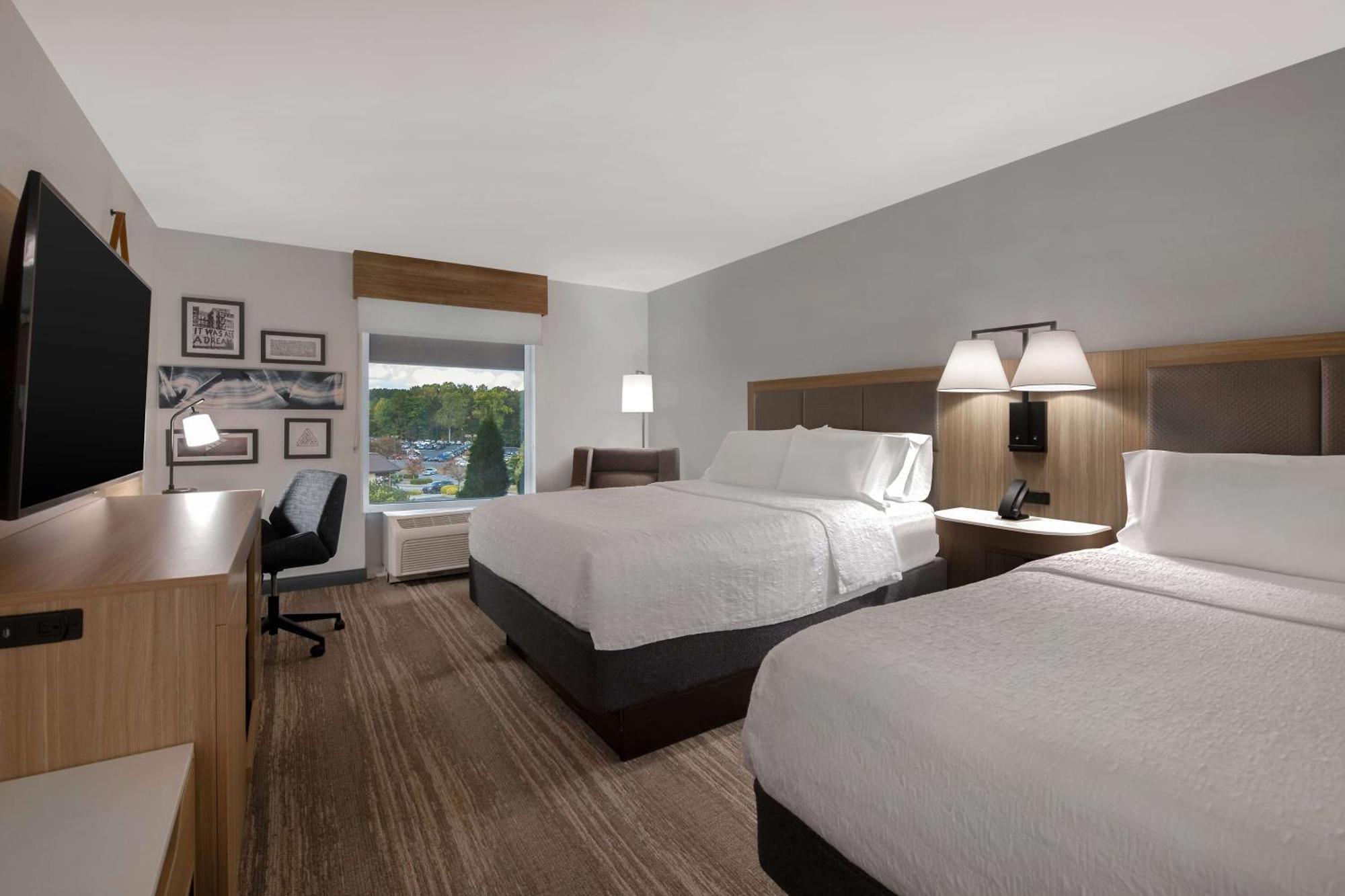 Hampton Inn Ізлі Екстер'єр фото
