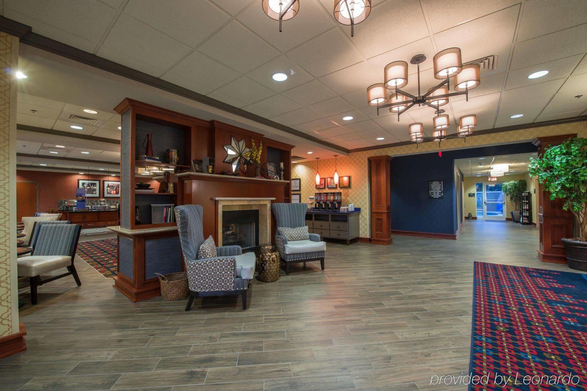 Hampton Inn Ізлі Екстер'єр фото